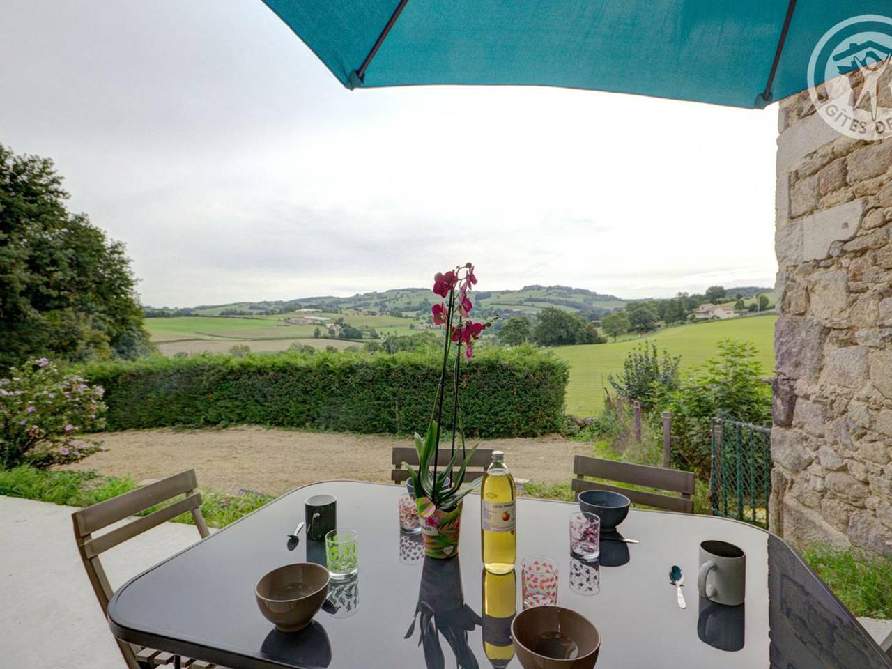 Charmantes Haus mit Holzofen und Garten in Saint-Héand in Saint-Héand, Loire