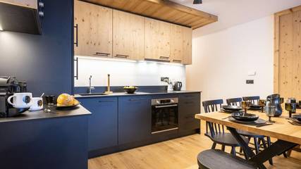 Gîte pour 8 personnes, avec balcon dans Office De Tourisme De La Chapelle D Abondance