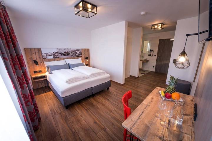 Hotel für 3 Personen, mit Terrasse