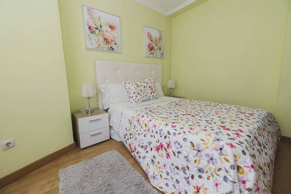 Entire apartment, Central Bright Apartment · Beach & Rías Baixas in Vilagarcía de Arousa, Rías Baixas