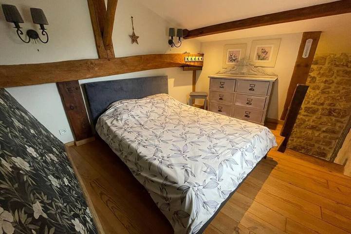 Location de vacances pour 18 personnes, avec sauna et jardin à Bourg - 2