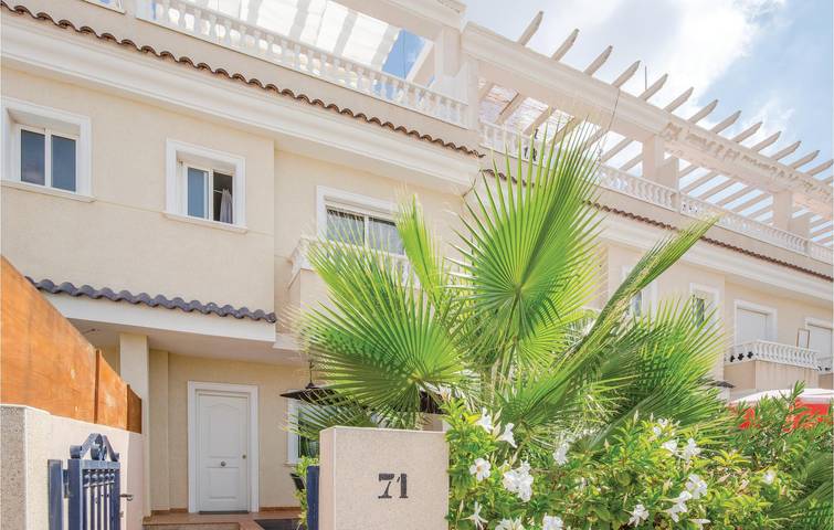 Vakantiehuis voor 6 personen, met Terras en Tuin in Orihuela Costa