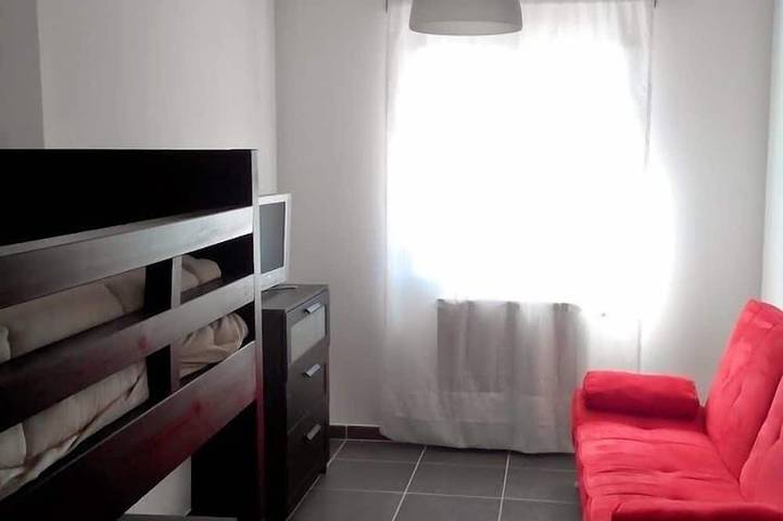 Location de vacances pour 8 personnes, avec terrasse et jardin, animaux acceptés à Orgnac-l'Aven - 4