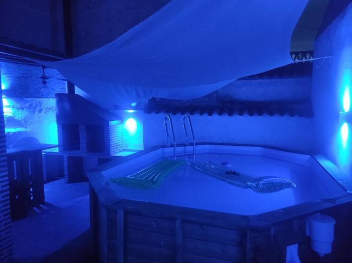 Casa rural para 12 personas, con piscina y vistas además de jardín y piscina para niños, Se admiten mascotas en Almonacid de Toledo - 2