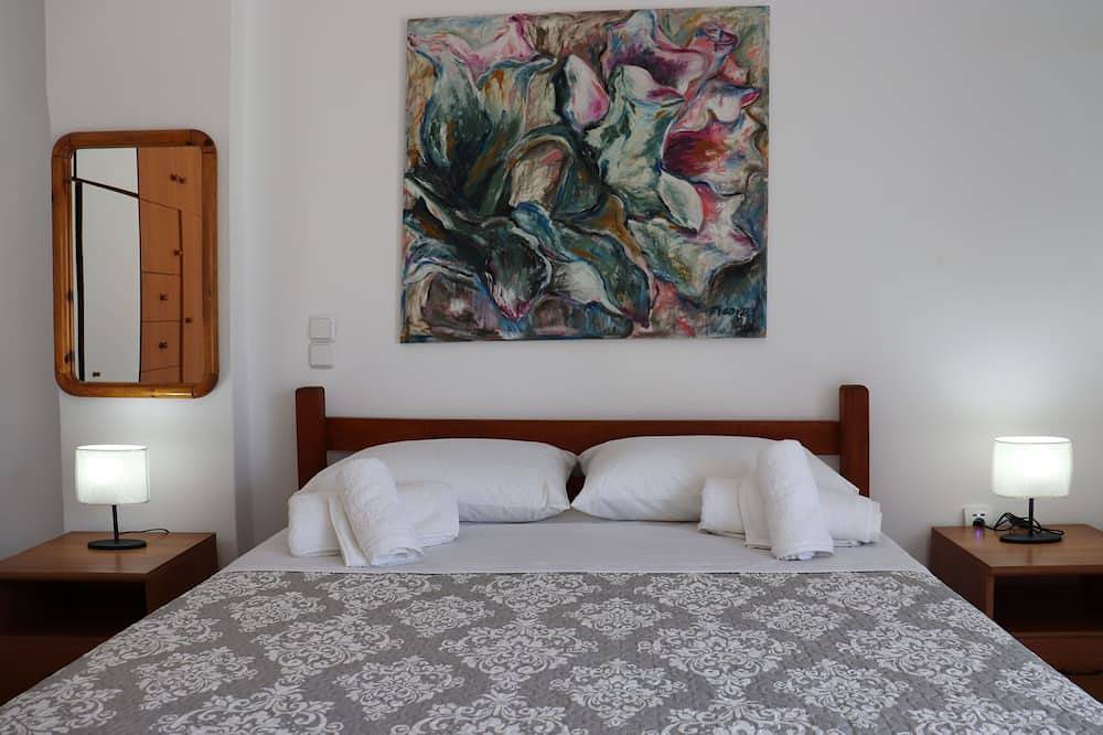 Ganze Wohnung, The Perfect City Apartment in Ierapetra  We can accommodate up to 2 adults. in Ierapetra, Lasithi