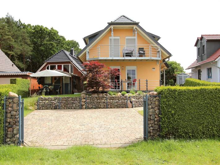 Ferienwohnung für 5 Personen, mit Garten und Seeblick sowie Terrasse und Ausblick, kinderfreundlich in Göhren-Lebbin - 3