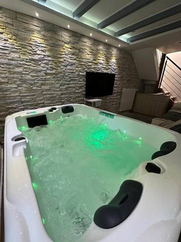 Gîte pour 6 personnes, avec balcon et jacuzzi à Maisdon-sur-Sèvre