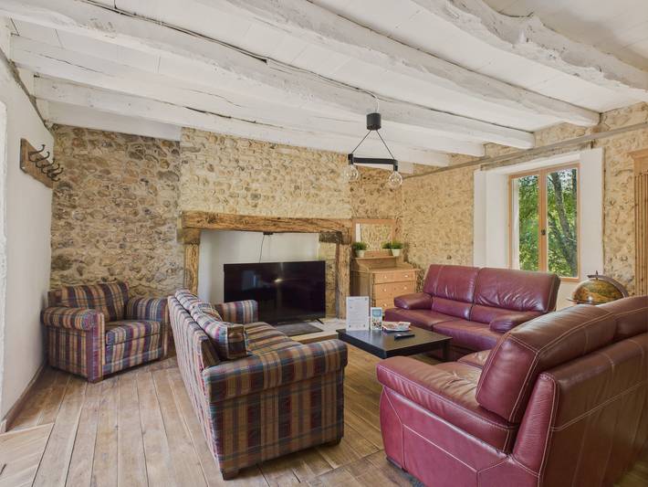 Location de vacances pour 6 personnes, avec jardin à Rouffignac-Saint-Cernin-de-Reilhac - 3