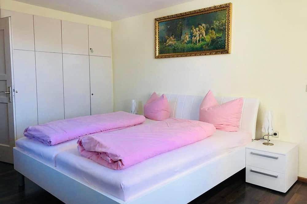 Ganze Wohnung, Doppelzimmer mit Dusche und Wc in Weilheim, Südschwarzwald