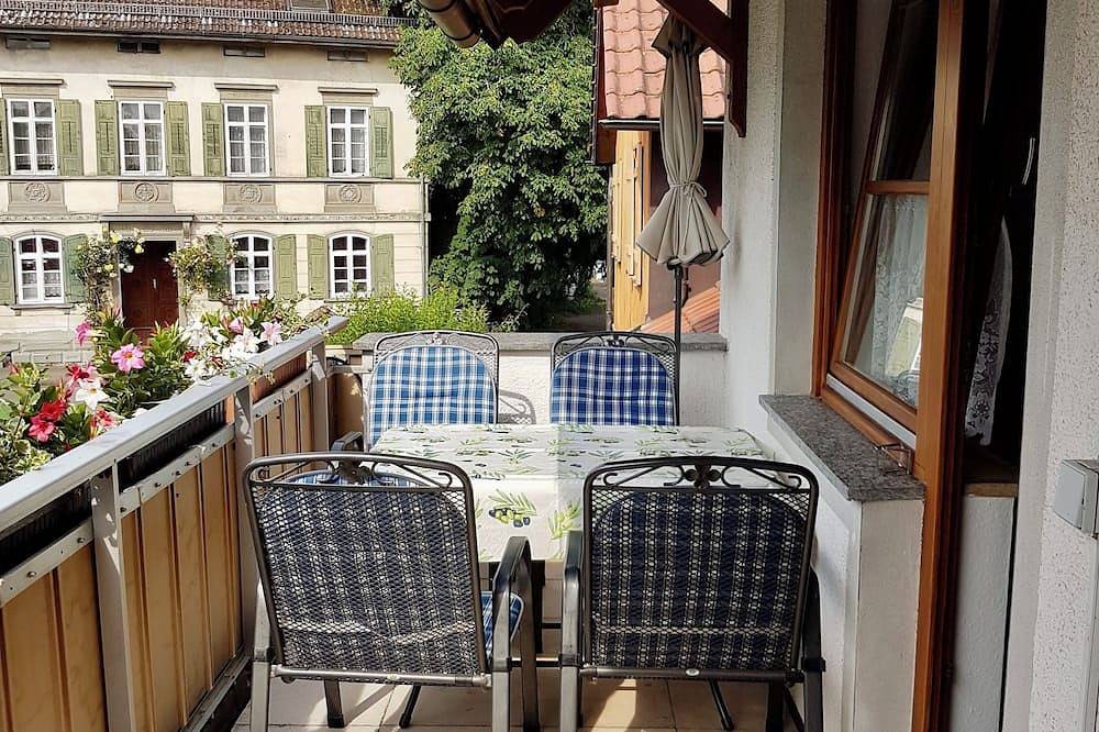Ganze Wohnung, Gästehaus Reutemann Wg1 - Gemütliche Ferienwohnung in ruhiger zentraler Lage in Strandbad Nonnenhorn, Nonnenhorn