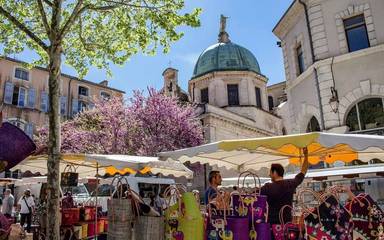 Camping für 4 Personen in Saignon, Regionaler Naturpark Luberon, Bild 1