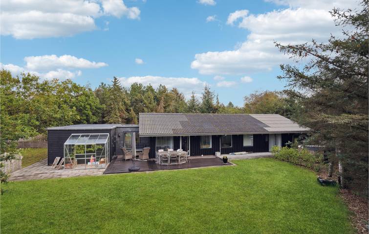 Ferienhaus für 8 Personen, mit Terrasse in Stauning