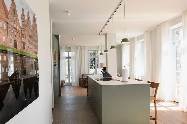 Ferienwohnung für 4 Personen, mit Terrasse und Garten sowie Pool und Sauna in Rosenhagen