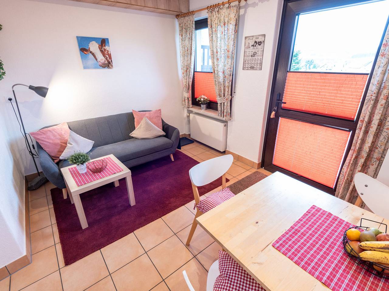 Ganze Wohnung, Ferienwohnung 'Gänseblümchen' mit Bergblick, Gemeinschaftsterrasse und Wi-Fi in Attendorn, Biggesee