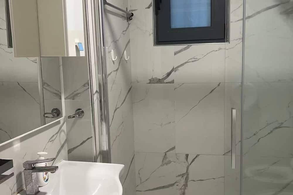 The entire house is at your complete disposal. 438 square meters in Turin, Turin Provinz