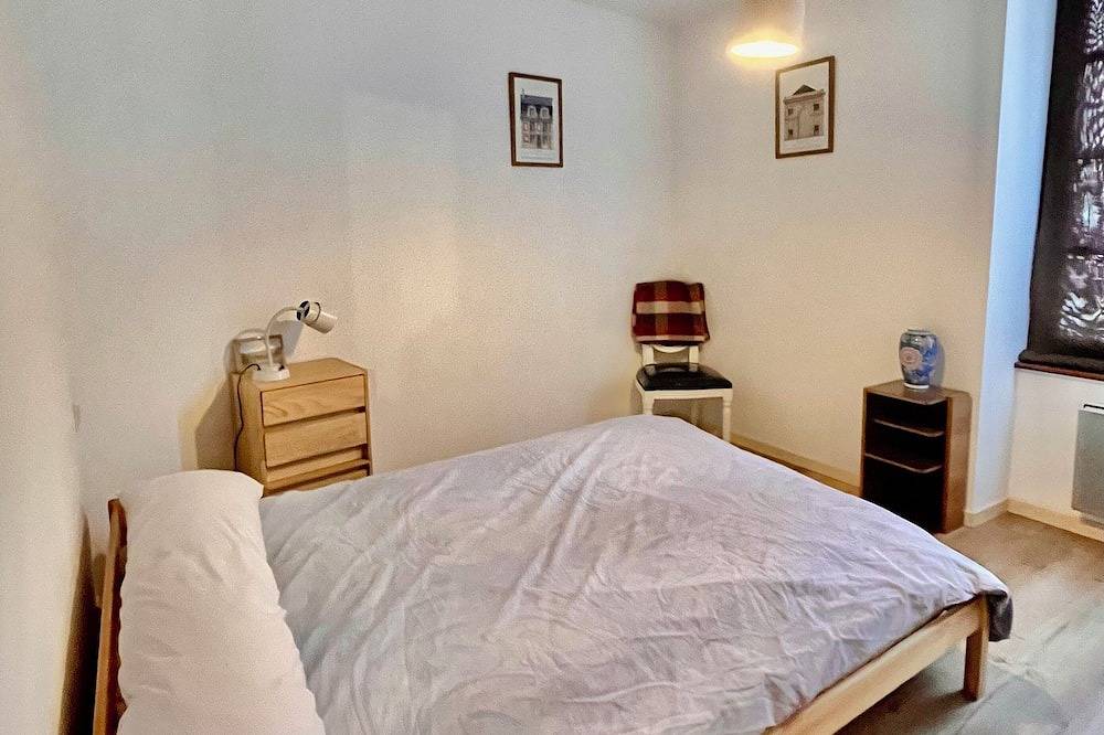 Entire apartment, Appartement minimaliste et cozy in Cajarc, Causses du Quercy Regional Nature Park