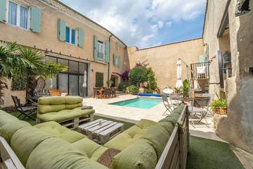 Gîte pour 6 personnes, avec piscine à Autignac