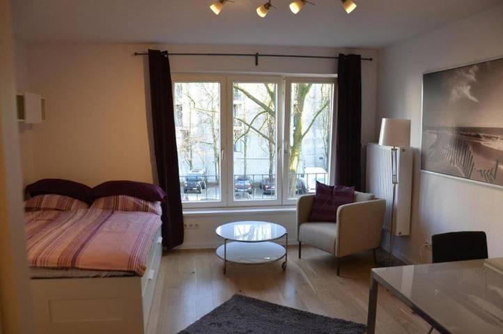 Ferienwohnung für 2 Personen, mit Ausblick in Winterhude Hamburg
