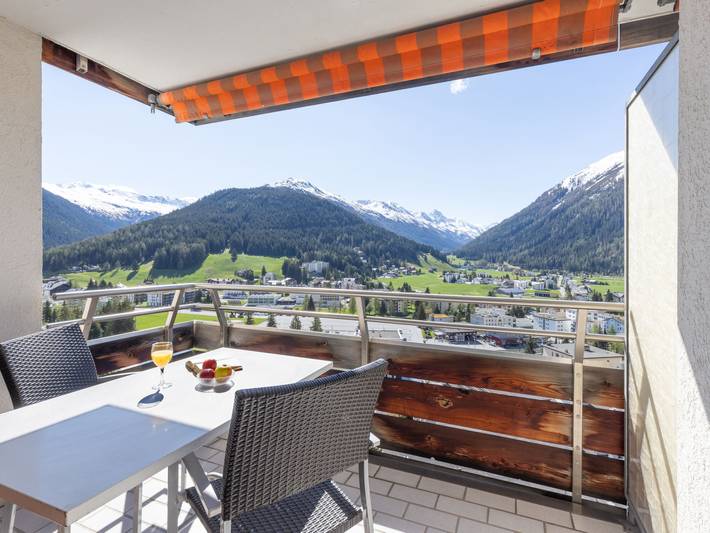 Vakantiewoning voor 2 personen, with sauna and balkon as well as uitzicht in Davos