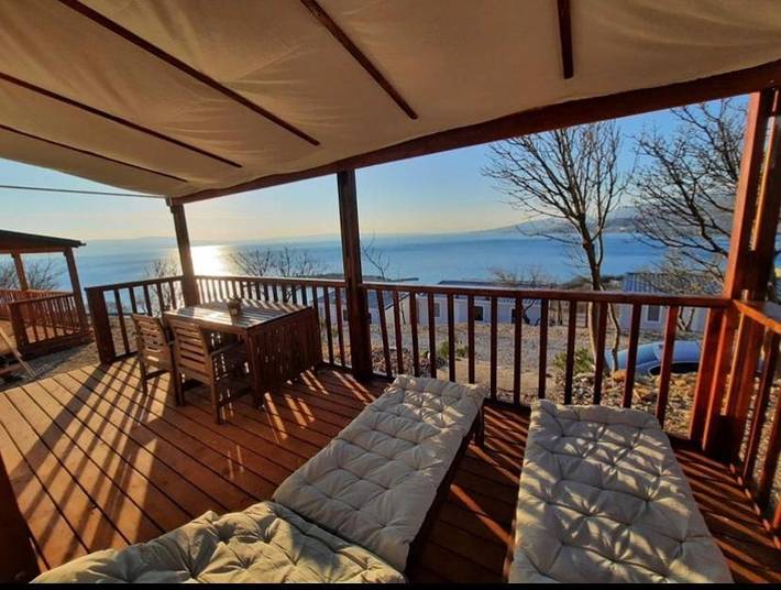 Camping pour 4 personnes, avec jardin ainsi que vue et piscine dans Primorje-Gorski Kotar - 2