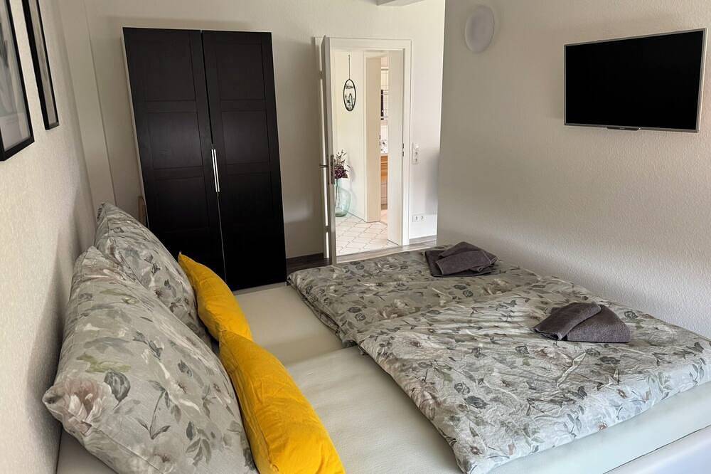 Ganze Wohnung, Fewo Harzzeit – Stilvolle Auszeit in Vienenburg mit Terrasse, Wlan & Parkplatz in Vienenburg, Goslar