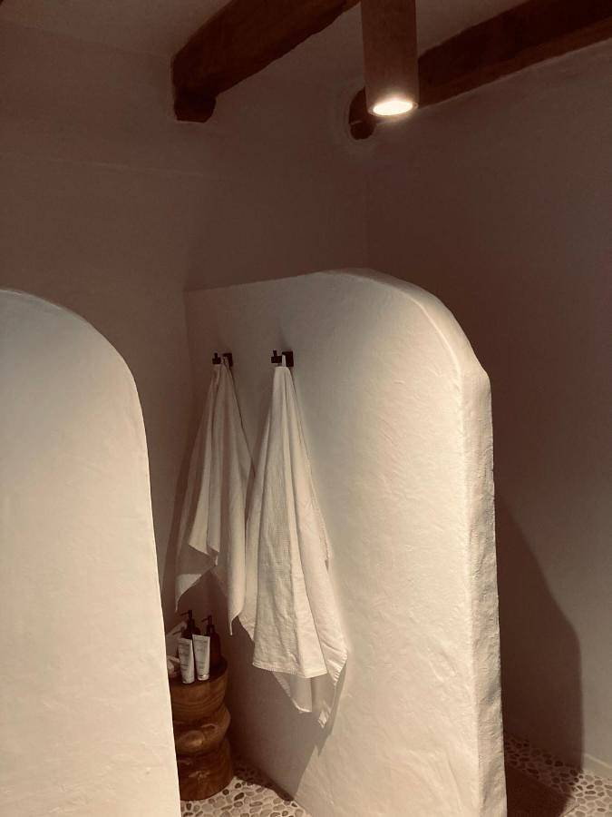 Standard Double or Twin Room with Garden View in Sénezergues, Région d'Aurillac