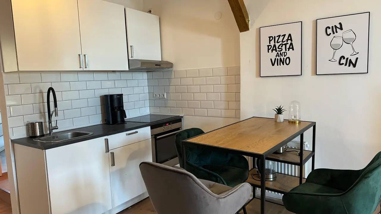 Ganze Ferienwohnung, Ferienwohnung für 4 Personen (50 m²) in Halle (Saale) in Halle, Saale-Unstrut
