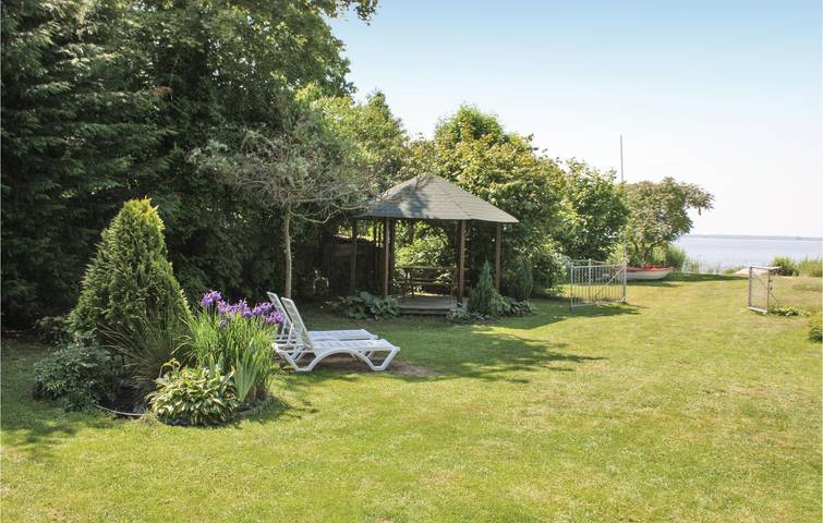 Ferienhaus für 6 Personen mit Terrasse in Nowe Warpno, Stettiner Haff