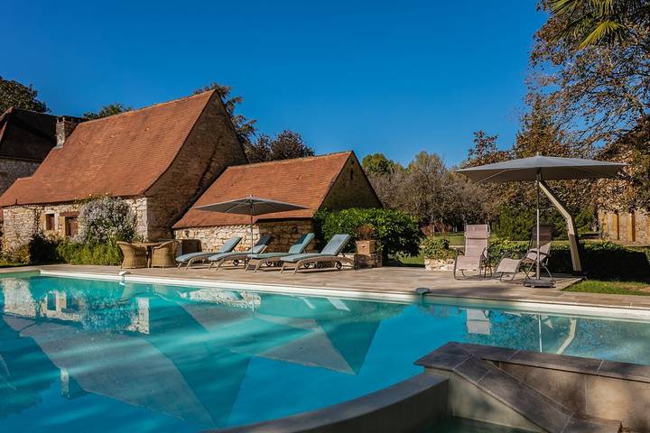 Maison de vacances pour 14 personnes, avec terrasse et jardin à Carlux