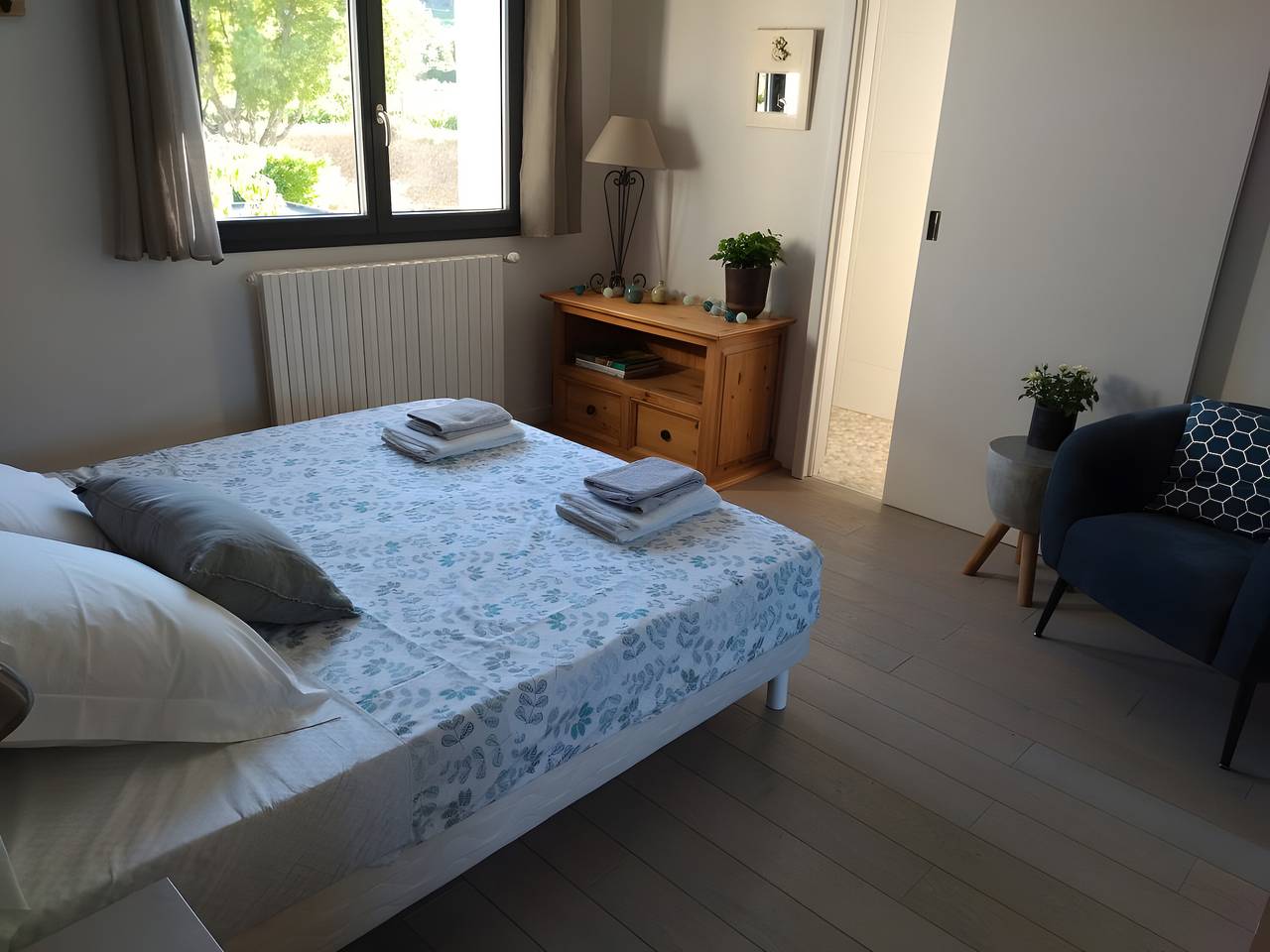 Casa de huéspedes 'Habitación Côté Vignes' con piscina compartida, jardín común y Wi-Fi in Bourg-Saint-Andéol, Privas