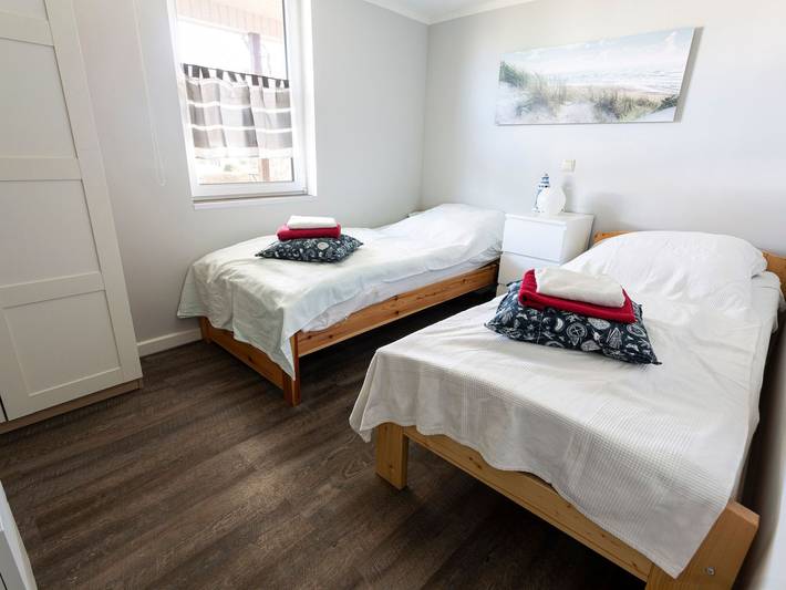 Ganze Ferienwohnung, Ferienwohnung Alter Bahnhof - Ferienwohnung in Kröslin, Vorpommern Greifswald