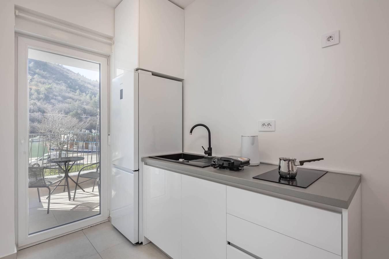 Cały apartament, Apartament wakacyjny dla 4 osób z balkon in Plomin, Wschodnie Wybrzeże Istrii