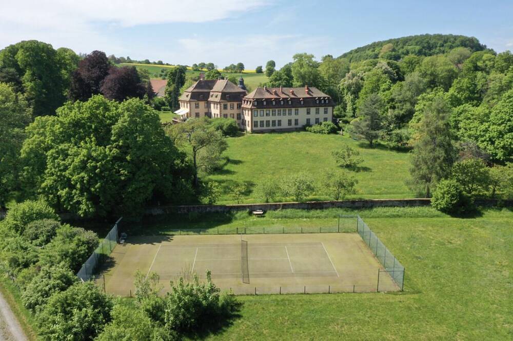Traumhaftes Ferienhaus im Schlosspark 150 m2 Baujahr 1608 in Zeitlofs, Rhön-Bayern