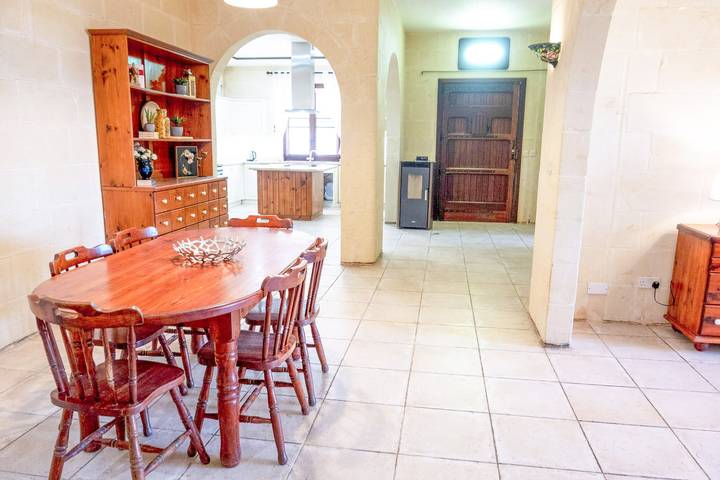 Zest Gozitan Villa & Pool in Qala, Gozo
