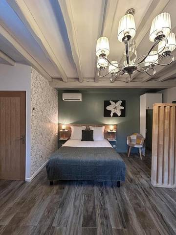 Gîte pour 4 personnes, avec vue ainsi que terrasse et jardin dans Gilly-sur-Loire