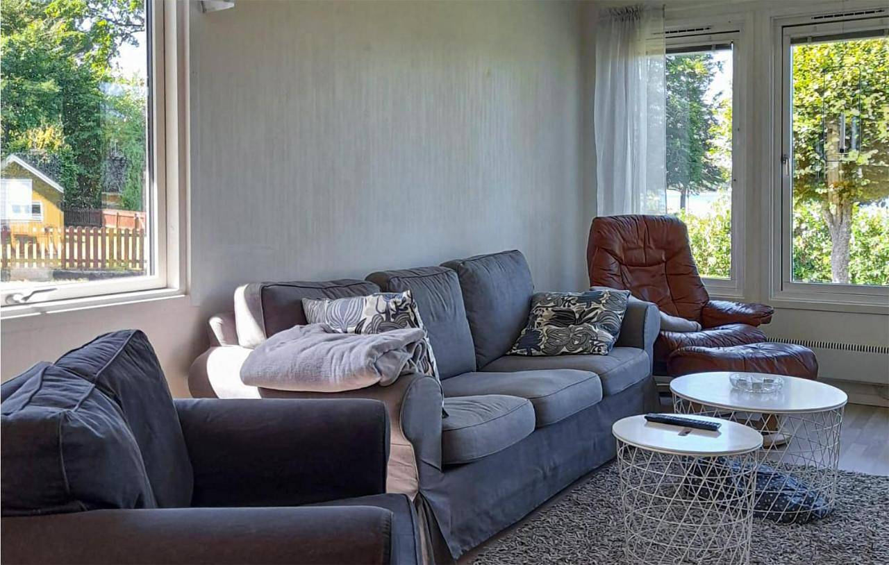 Three-Bedroom Holiday Home in Ljungby, Bolmen