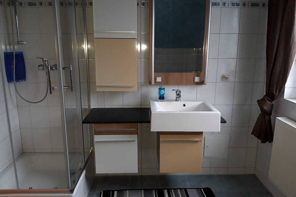 Ganze Wohnung, Ferienwohnung am Wald in Ernstroda in Friedrichroda, Gotha und Umgebung