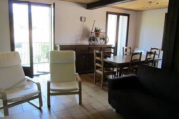 Gîte pour 5 personnes, avec piscine ainsi que terrasse et jardin, animaux acceptés à Puivert - 4