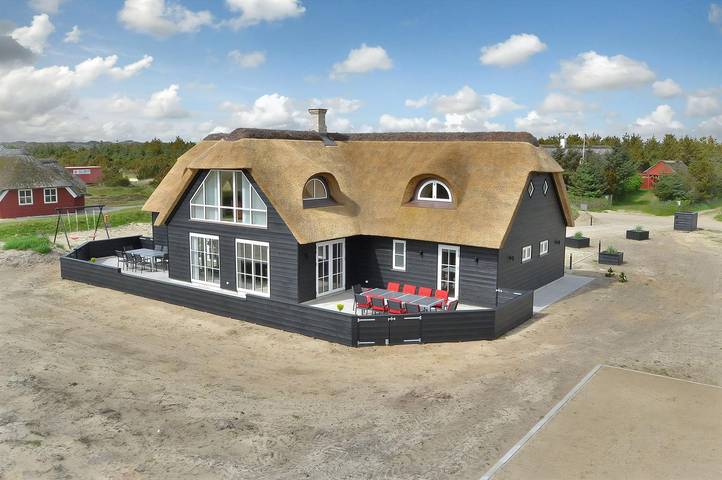 Ferienhaus mit Meerblick für 8 Personen, mit Whirlpool und Sauna sowie Terrasse in Blavand - 4