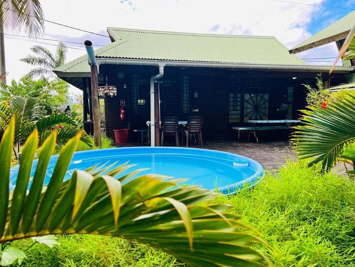 Gîte pour 4 personnes, avec vue ainsi que piscine et jardin dans Fare - 3