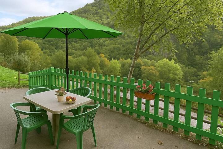 Location de vacances pour 4 personnes, avec piscine et jardin à Brassac (Tarn) - 2