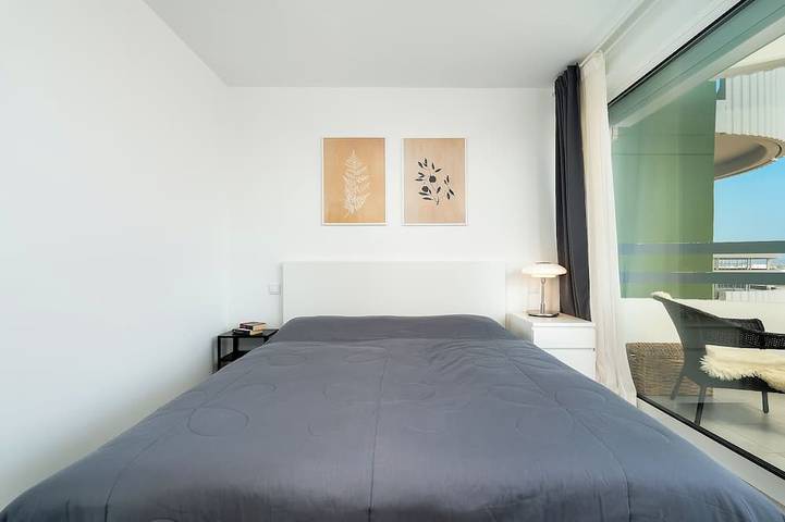 Ganze Wohnung, Vacation in the Algarve: Fantastic view of the Atlantic, 5 minutes to the beach. in Praia da Rocha, Portimão