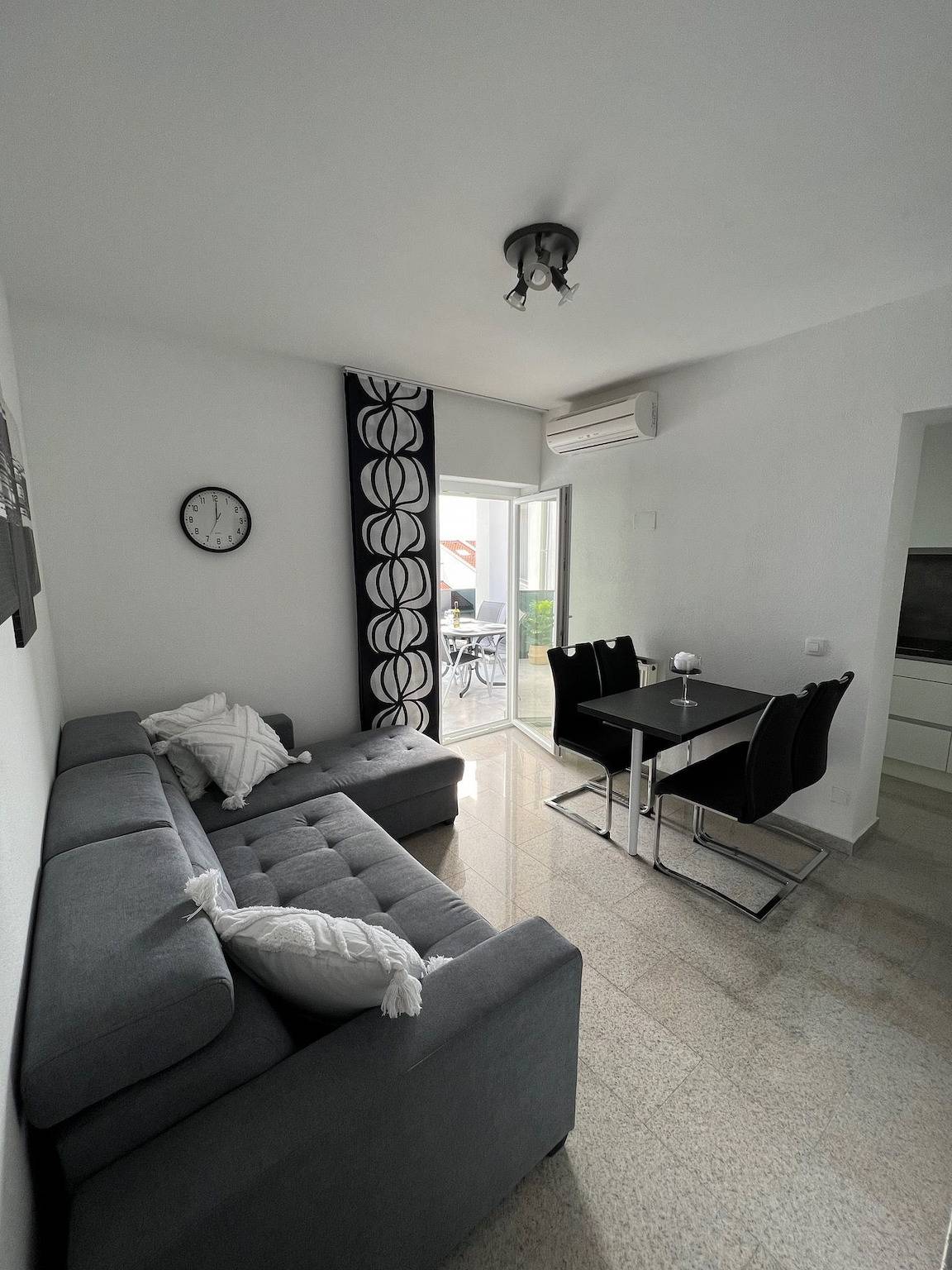 Apartamento entero, Ferienwohnung in Crikvenica mit Meerblick, Balkon, Klimaanlage, W-Lan (3492-1) in Crikvenica, Condado de Primorje-Gorski Kotar