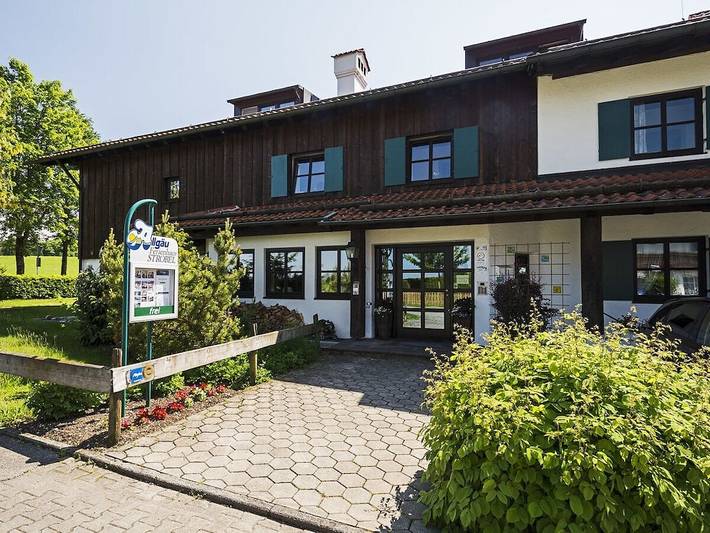 Ferienhaus für 5 Personen, mit Terrasse und Sauna sowie Whirlpool und Garten in Roßhaupten