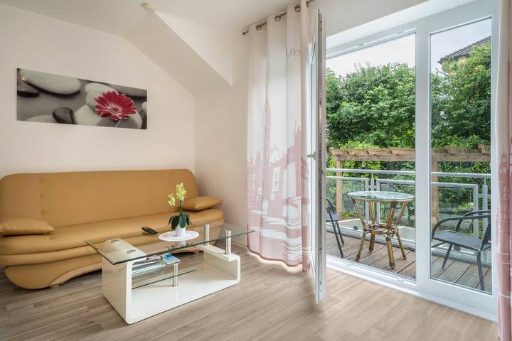 Ganze Wohnung, Familien-Apartment 2 nahe dem Bodenseeufer mit Balkon und Wlan in Meersburg, Region Bodensee-Oberschwaben
