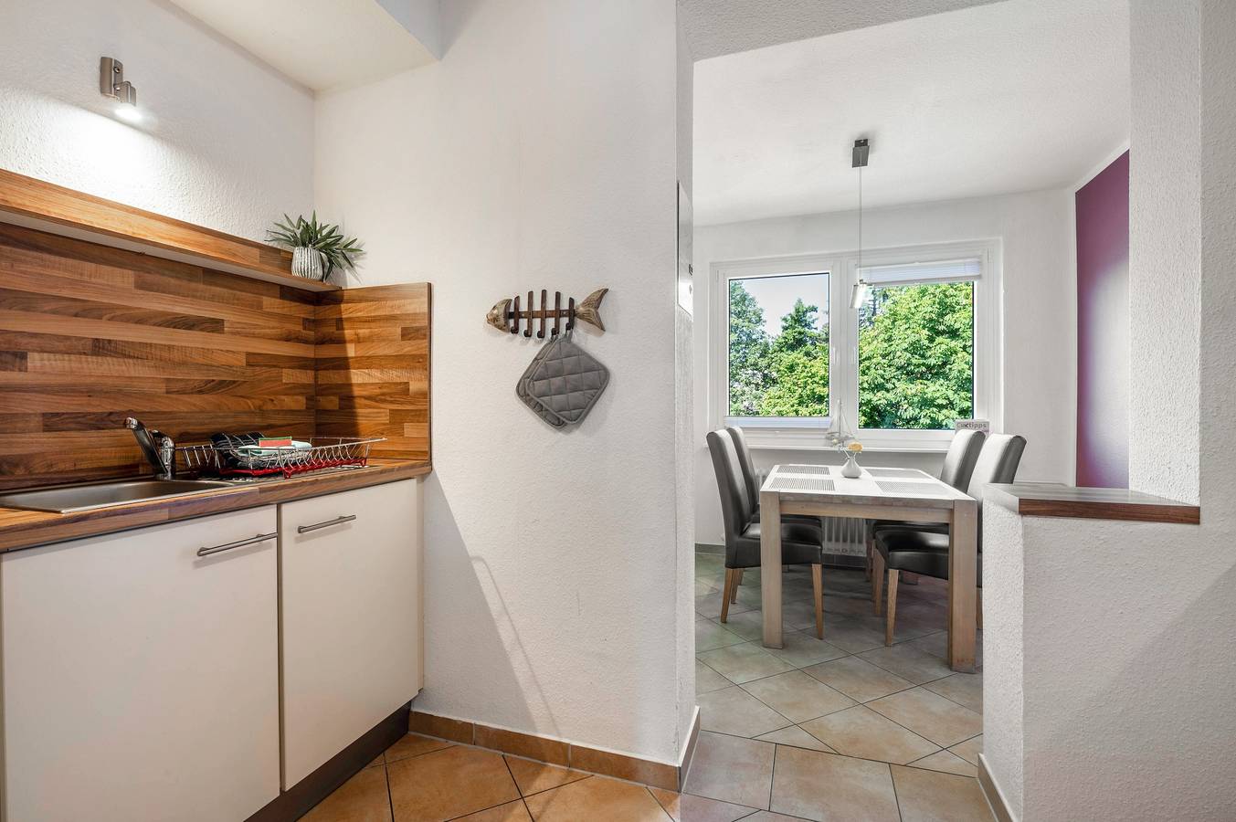 Entire apartment, '3-room' holiday apartment with balcony and Wi-Fi in Döse, Cuxhaven