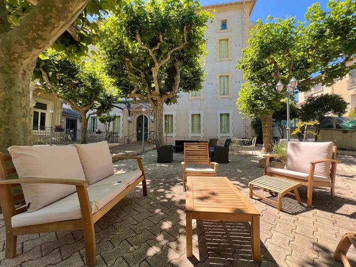 Hôtel pour 3 personnes, avec vue et jardin, animaux acceptés dans Office De Tourisme De Lamalou Les Bains - 4