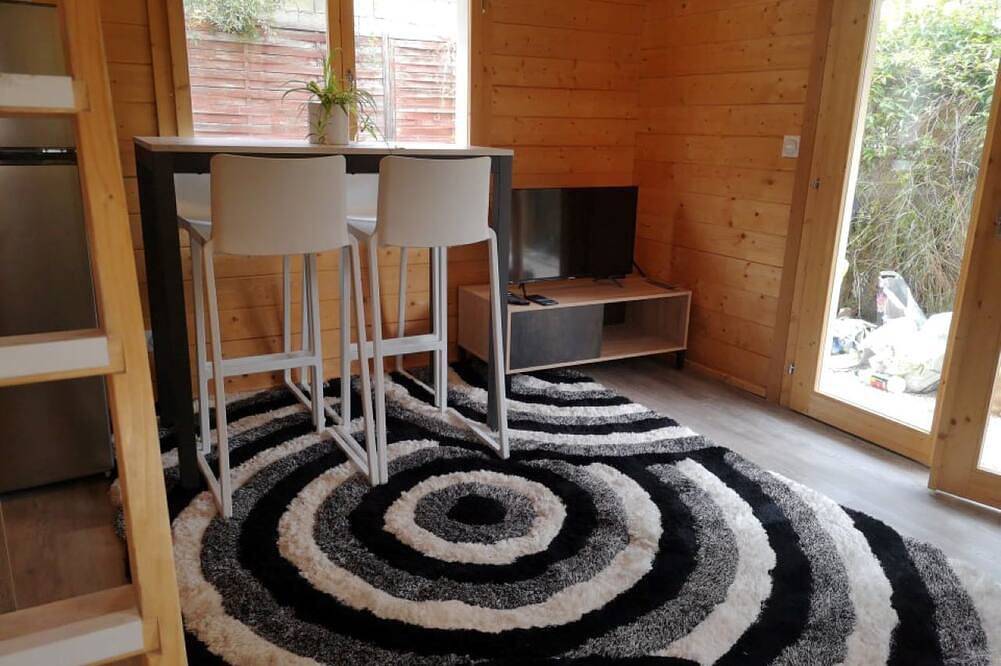 38m² chalet 10 minutes from the center of Nîmes in Nîmes, Nimes region