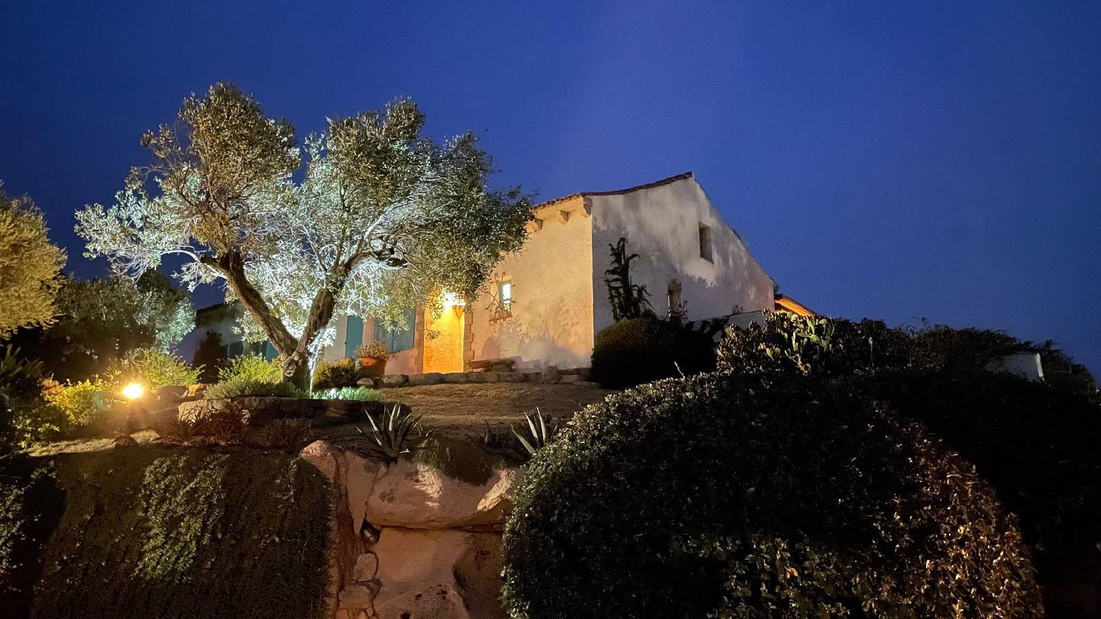 Große Villa mit Pool, Rundumblick, für 1-2 Familie in Cannigione, Arzachena
