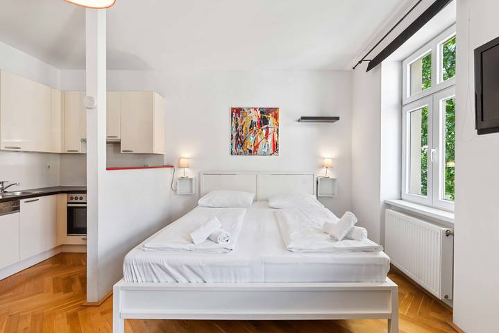 Ganze Wohnung, Ferienwohnung für 3 Personen mit Garten in Floridsdorf, Wien